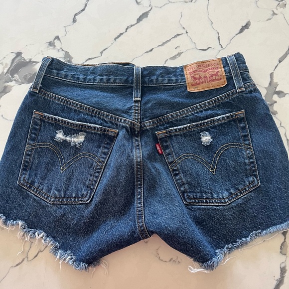 501 Levi shorts - Picture 2 of 2